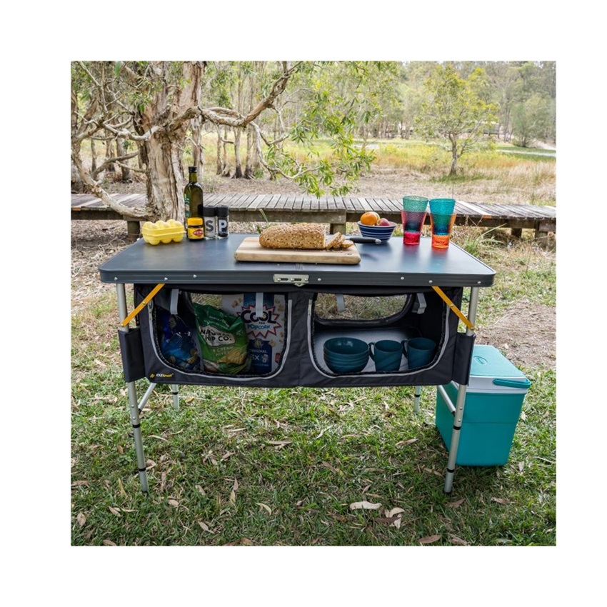 Τραπέζι με Ραφιέρα Πτυσσόμενο Folding Table with Storage 120x60x82cm της Oztrail TXT84213 trazeras|TXT84213